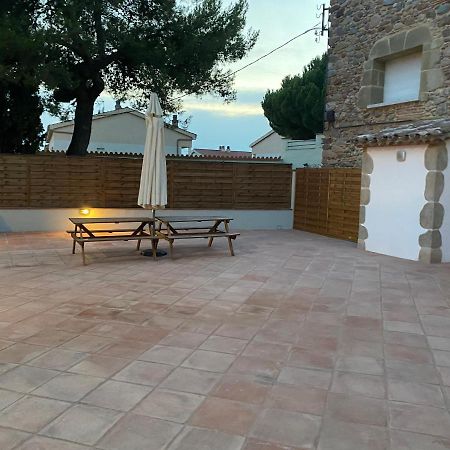 Masia Can Llonch Plegamans Exterior photo